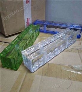 新时兴生产厂 超白钢化玻璃 自爆率低 通透性好